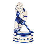 0020862 Гжель Скульптура "ХОККЕИСТ"