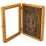 Икона в киоте "Святая Троица" 26х21 см, фотография 1. Интернет-магазин ЛАВКА ПОДАРКОВ