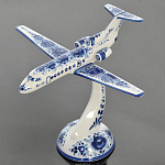 Скульптура "Самолет ЯК-40" Гжель