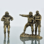 0027298  Бронза НАБОР СОЛДАТИКОВ "ТАНКИСТЫ"  3 шт. (3615)