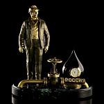 0055009 Сувенир-часы "Работник российской Нефтяной промышленности" (4.278..0.1)