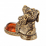 Сувенир с янтарем "Щенок в ботинке", фотография 4. Интернет-магазин ЛАВКА ПОДАРКОВ