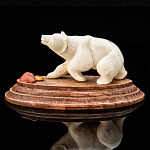 Скульптура из рога лося "Медведь"