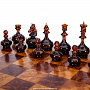 Шахматный ларец из березового капа с янтарными фигурами 42х42 см, фотография 2. Интернет-магазин ЛАВКА ПОДАРКОВ