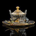 0078447 Златоуст Икорница "Осетр на агате" черн с крышкой