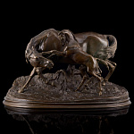 8979 Бронза скульптура "Мама с жеребёнком"  