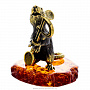 Статуэтка с янтарем "Мышь с ложкой Рубль" (коньячный), фотография 2. Интернет-магазин ЛАВКА ПОДАРКОВ