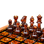 Шахматный ларец с инкрустацией и фигурами из янтаря 28х28 см, фотография 2. Интернет-магазин ЛАВКА ПОДАРКОВ