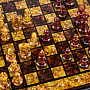 Шахматы с инкрустацией и фигурами из янтаря 30х30 см, фотография 10. Интернет-магазин ЛАВКА ПОДАРКОВ