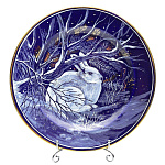 0021642 Гжель Тарелка настенная "Зайцы" в ассортименте Авт. Алехин С.С.