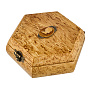 Шкатулка шестигранная из карельской березы "Камея", фотография 2. Интернет-магазин ЛАВКА ПОДАРКОВ