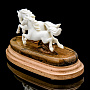Скульптура из рога лося "Лошади. Навстречу ветру", фотография 3. Интернет-магазин ЛАВКА ПОДАРКОВ