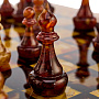 Шахматы с инкрустацией и фигурами из янтаря 37х37 см, фотография 10. Интернет-магазин ЛАВКА ПОДАРКОВ