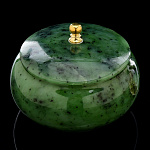 0042311 Златоуст ШКАТУЛКА Нефрит иркутский д=9см 