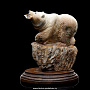 Скульптура из бивня мамонта "Медведь с рыбой", фотография 4. Интернет-магазин ЛАВКА ПОДАРКОВ