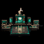 Настольный письменный набор из малахита "Конь". Златоуст