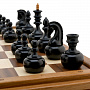 Игровой набор с шахматами из массива черного дуба 48х48 см, фотография 8. Интернет-магазин ЛАВКА ПОДАРКОВ