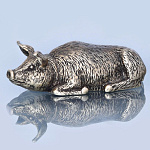 0023925 Бронза Статуэтка Сувенир "СВИНЬЯ лежащая" 5*1,5см (959)