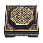 /01405 Береста Шкатулка квадратная с резным куполом