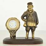 013916/часы Бронза Скульптура "Купец" средняя подст.дерево