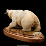 Скульптура "Медведь с рыбой" (кость кита, бивень мамонта), фотография 10. Интернет-магазин ЛАВКА ПОДАРКОВ