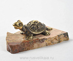 25768 Нат.камень Статуэтка "Черепашка" Бронза, Яшма (6133)