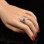 820697/2,78г Серебро 925* КОЛЬЦО вст.кристаллы Сваровски