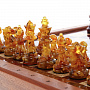Шахматы с полем из камня и фигурами из янтаря 34х34 см, фотография 5. Интернет-магазин ЛАВКА ПОДАРКОВ