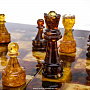 Шахматы с инкрустацией и фигурами из янтаря, фотография 6. Интернет-магазин ЛАВКА ПОДАРКОВ