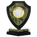 29027/П376 Нат.камень ЧАСЫ сувенирные "Щит" малый 12*9*6см Змеевик 
