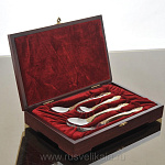 0017081 Набор  ШКАТУЛКА "Тройка" СО СТОЛОВЫМИ ПРИБОРАМИ 18 предм.. позолота М3 ЛНТП