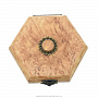 Шкатулка из карельской березы шестигранная, фотография 1. Интернет-магазин ЛАВКА ПОДАРКОВ