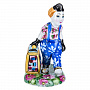 Статуэтка "Клоун с чемоданом". Гжель , фотография 1. Интернет-магазин ЛАВКА ПОДАРКОВ