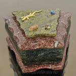 0017912 Нат.камень Шкатулка подарочная Змеевик, Креноид (2132)