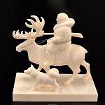 Скульптура "Охотник на олене" (Рог лося)