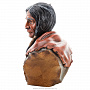 Деревянная резная скульптура "Бюст индейца". Высота 39 см, фотография 3. Интернет-магазин ЛАВКА ПОДАРКОВ