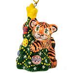 /МАЙОЛИКА фигурка "Тигренок у елки" елочная игрушка  выс 8см