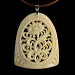 Кулон из бивня мамонта "Волшебный цветок"