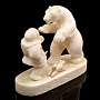 Скульптура из кости "Охотник с медведем", фотография 3. Интернет-магазин ЛАВКА ПОДАРКОВ
