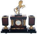 Настольный письменный набор из камня "Конь". Златоуст