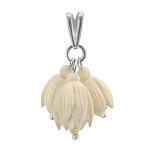 0068730 Бивень мамонта Кулон"Цветочки"серебрение