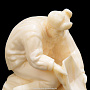 Скульптура из клыка моржа "Старатель", фотография 5. Интернет-магазин ЛАВКА ПОДАРКОВ