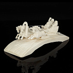 0022040 Кость. Рог Лося СКУЛЬПТУРА "Катание на святки" 