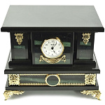 0012488 Нат.камень ЧАСЫ каминные "Медведь" (змеевик) (3130)