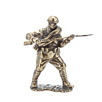 0027730 Бронза ФИГУРКА советского солдатика в ассортименте ок.7,5см