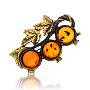 Брошь с янтарем "Листик смородины", фотография 2. Интернет-магазин ЛАВКА ПОДАРКОВ