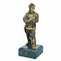 139334 Бронза Скульптура "Пожарный", фотография 1. Интернет-магазин ЛАВКА ПОДАРКОВ