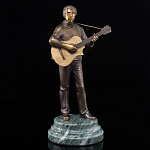 10799 Бронза Статуэтка "В.Высоцкий" Змеевик (4.65.0)