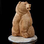 Скульптура из бивня мамонта "Большой медведь"