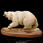 Скульптура "Медведь с рыбой" (кость кита, бивень мамонта), фотография 5. Интернет-магазин ЛАВКА ПОДАРКОВ